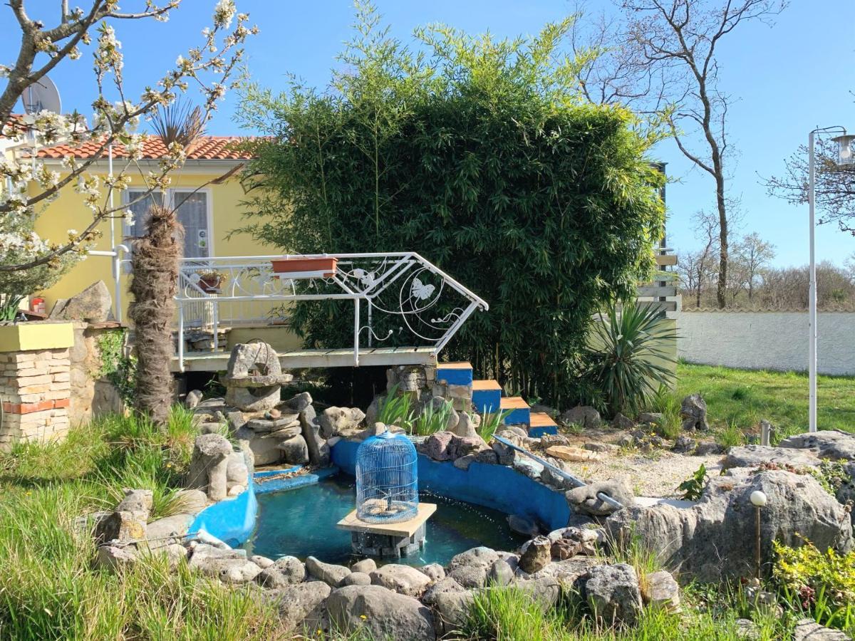 Apartment Helena Kanfanar Εξωτερικό φωτογραφία